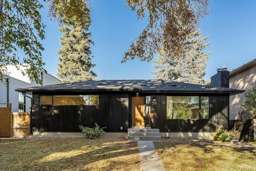 Xx Lissington Drive Sw Calgary Alberta T3E 5E1 North Glenmore Park Details