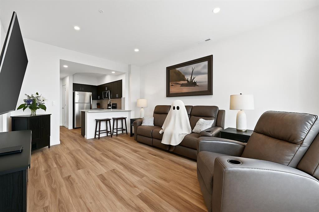 Xx, Xxx Rockyledge View Nw Calgary Alberta T3G 5X2 Rocky Ridge Details