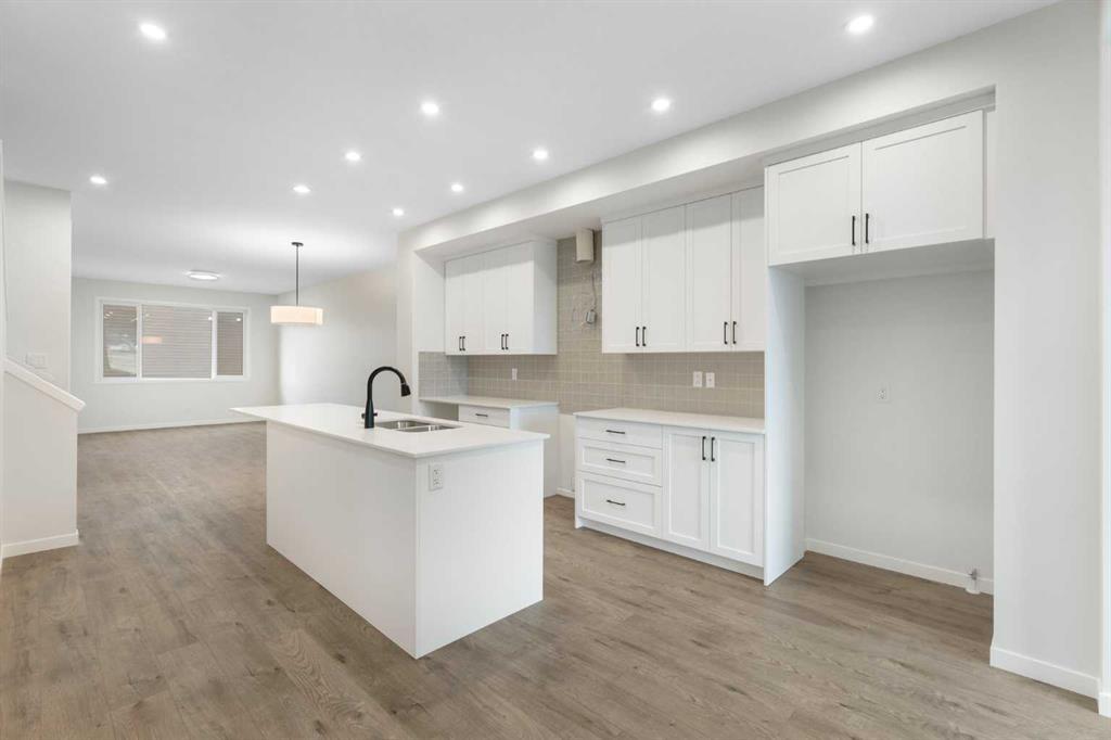 Xxx Royston Way Nw Calgary Alberta T3L 0M4 Haskayne Details