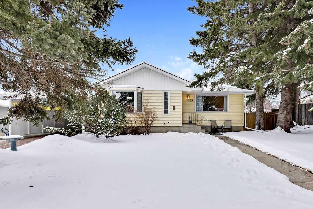 Xx Chancellor Way Nw Calgary Alberta T2K 1Y3 Cambrian Heights Details
