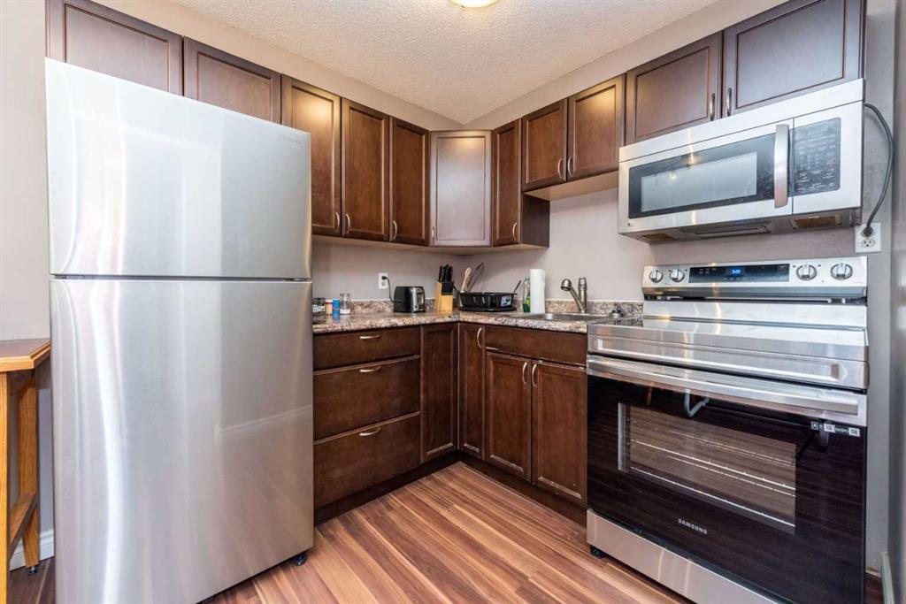 Xxx, Xxx Xx Avenue Sw Calgary Alberta T2V 0H7 Windsor Park Details