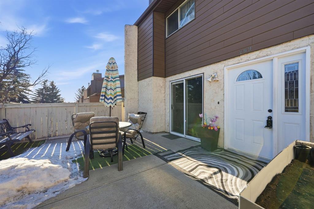 Xxx, Xxxx Xx Avenue Se Calgary Alberta T2A 5G4 Penbrooke Meadows Details