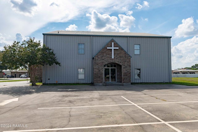 3150 W Pinhook Road, Lafayette