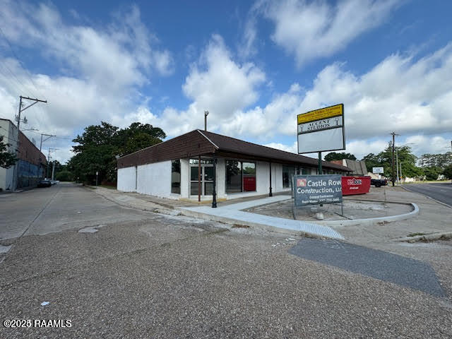 801 W University Avenue, Lafayette