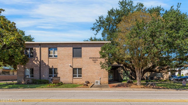 124 Heymann Boulevard, Lafayette