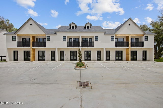 1510 Kaliste Saloom Road, Lafayette