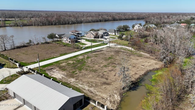 Belle River Road, Pierre Part