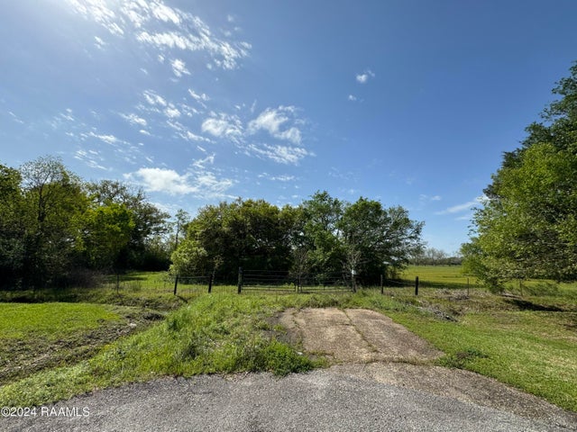 200 Rich Angel Drive, Carencro