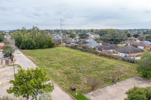 3800 Blk Ambassador Caffery Parkway, Lafayette