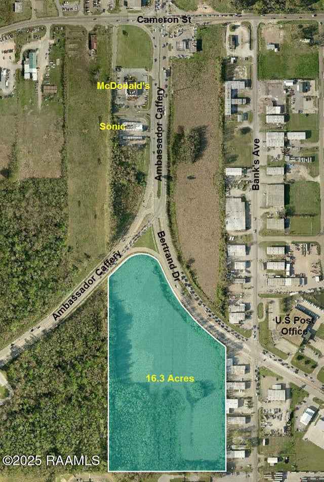 1001 Ambassador Caffery Parkway, Lafayette