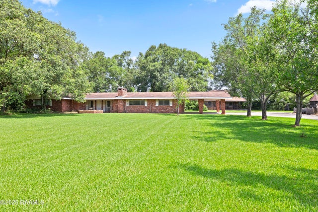 322 Duhon Road, Lafayette