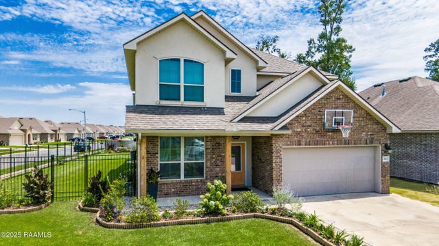 201 Rue Viansa, Lafayette