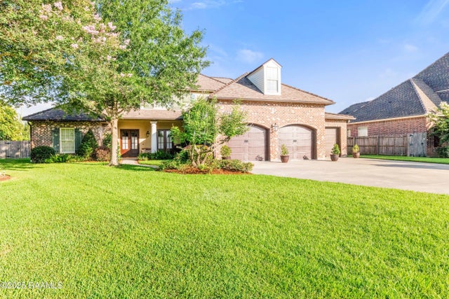 102 Marble Creek Cove, Lafayette