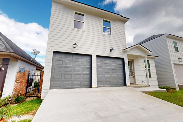 116 Chimney Rock Boulevard, Lafayette