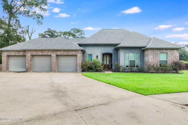 314 Champagne Drive, Opelousas