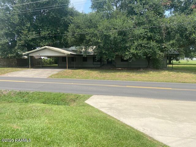 2520 Gendarme Road, Carencro