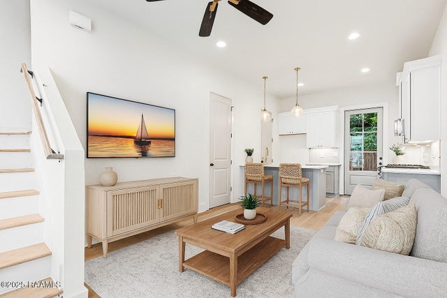 216 Steiner Oaks Road, Lafayette