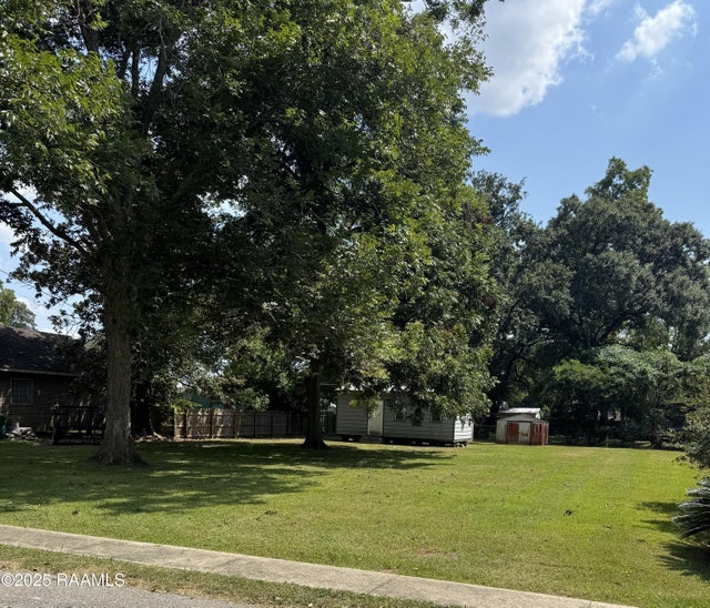 305 1/2 Avenue A, Youngsville