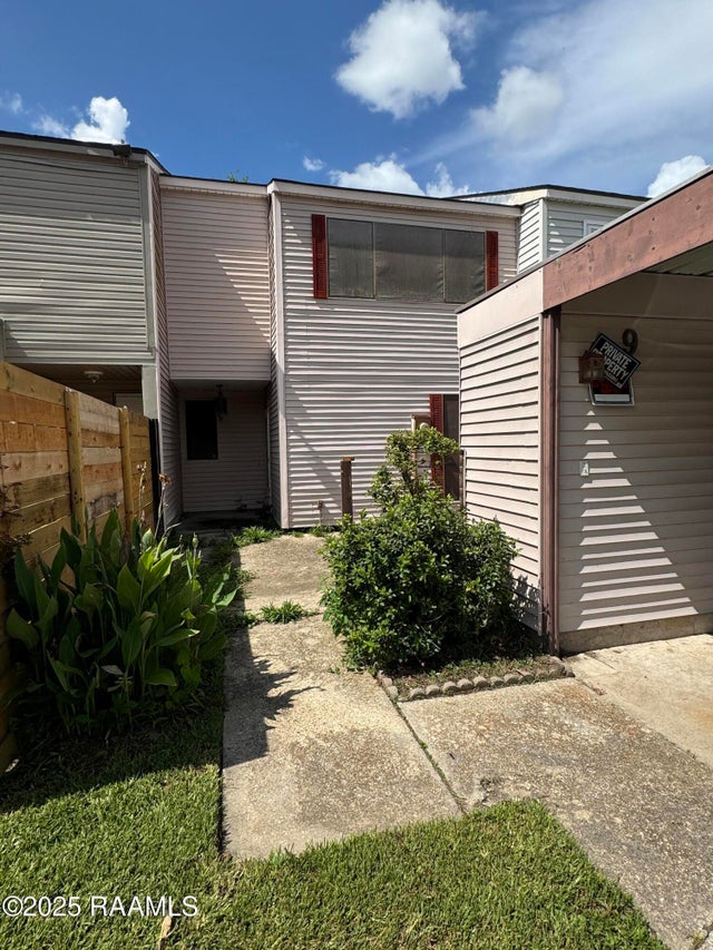 9 Heather Row, Lafayette