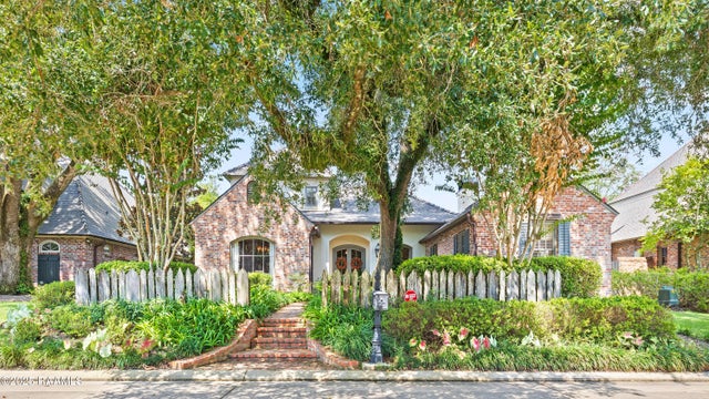 125 Heartwood Circle, Lafayette