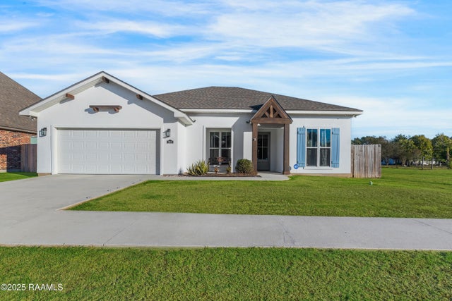 202 Gable Crest Drive, Lafayette