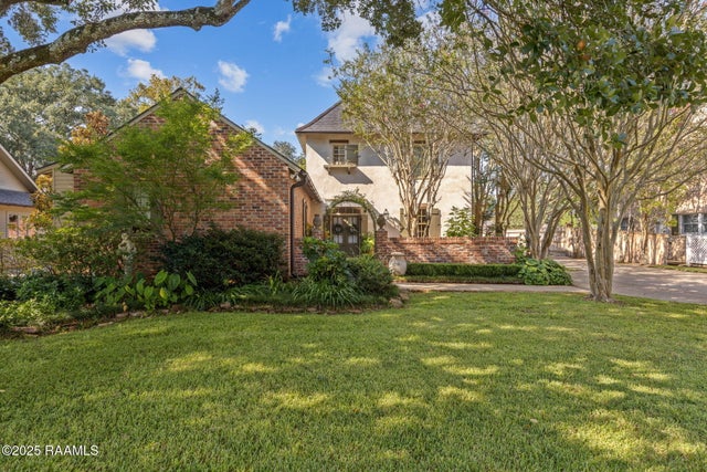 109 N Lemans Street, Lafayette