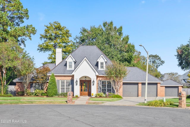 101 Camberly Circle, Lafayette