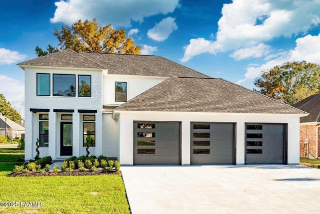 101 Merlot Drive, Lafayette