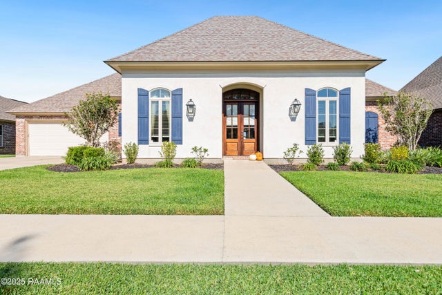 205 Vanburg Place, Lafayette