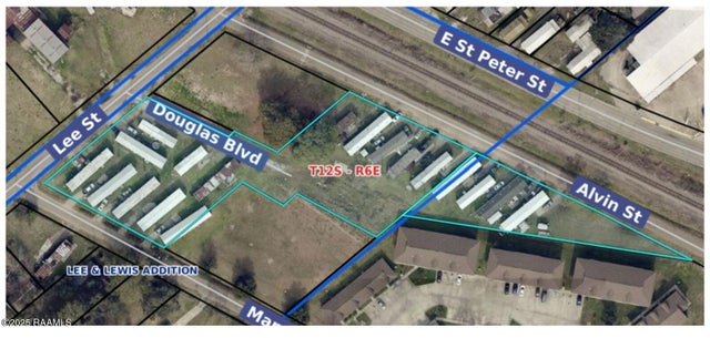 907 Douglas Boulevard, New Iberia