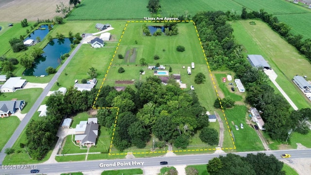 2682&2684 Grand Point Highway, Breaux Bridge