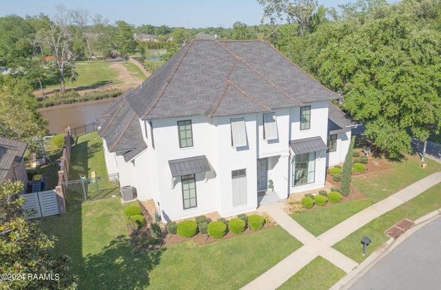 300 Brightwood Drive, Lafayette