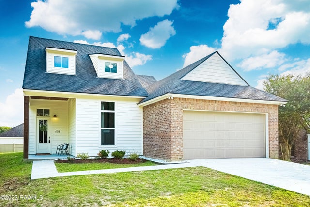 404 E Martial Avenue, Lafayette