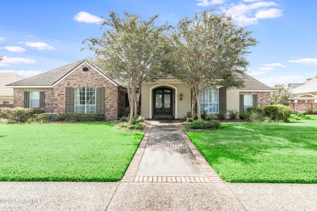 102 Bear Creek Court, Broussard