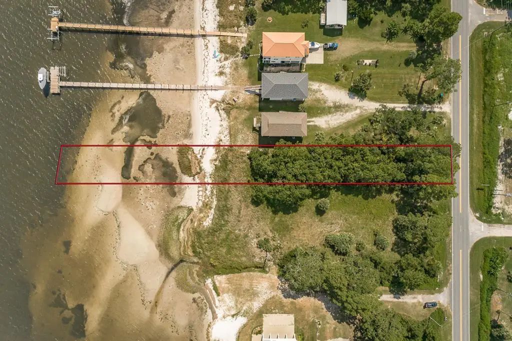 2192 Hwy 98 E, Carrabelle