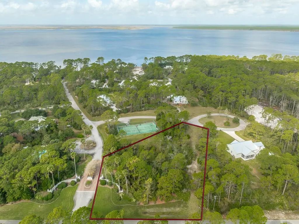 300 Sweet Bay Cir, Eastpoint