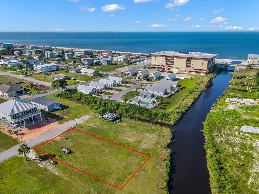 205 Arkansas Dr, Mexico Beach