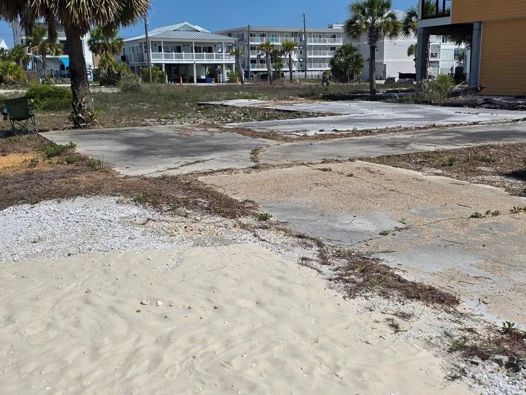111 40th St, Mexico Beach