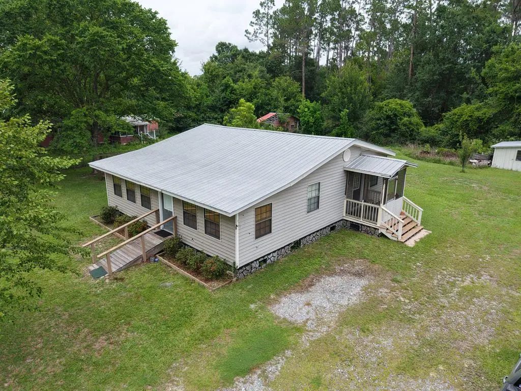 183 Joe Ave, Wewahitchka