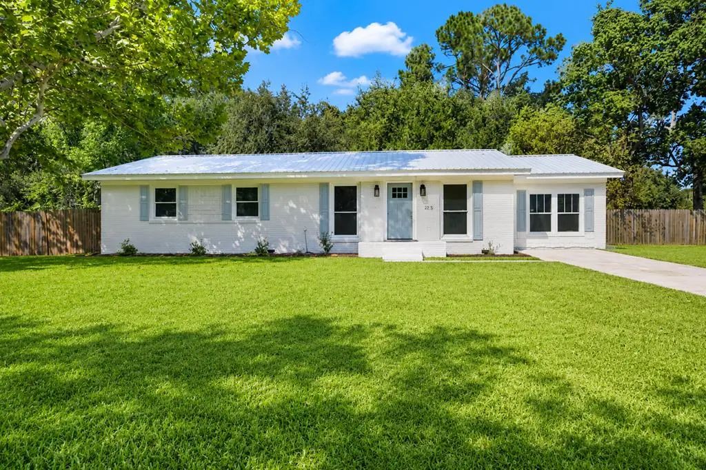 53 Bay Shore Dr, Apalachicola