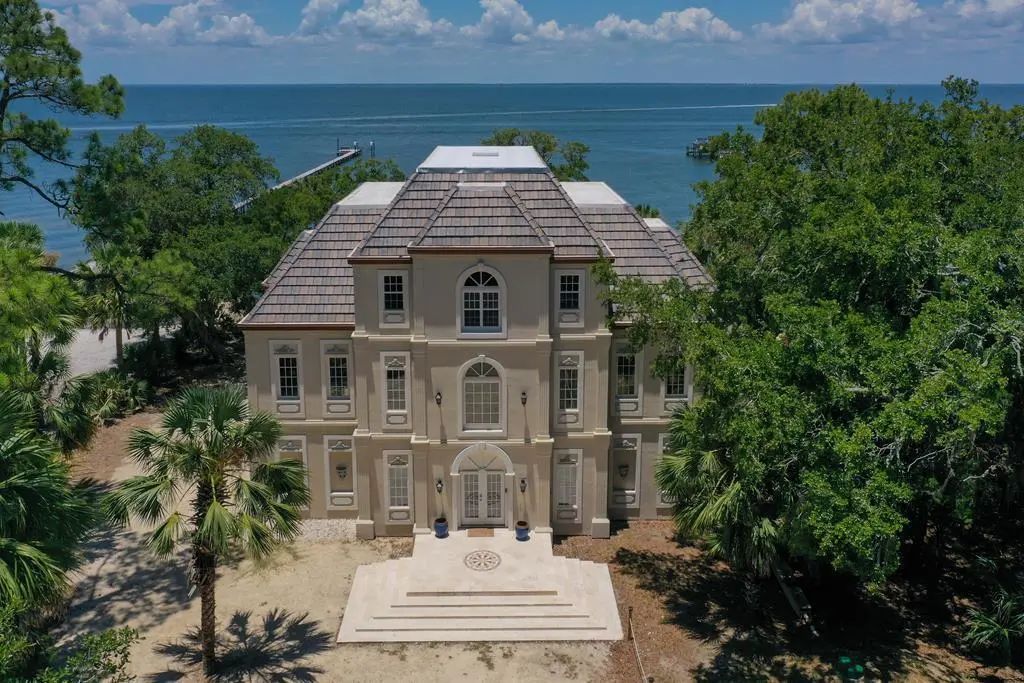 2223 Coquina Dr, St. George Island