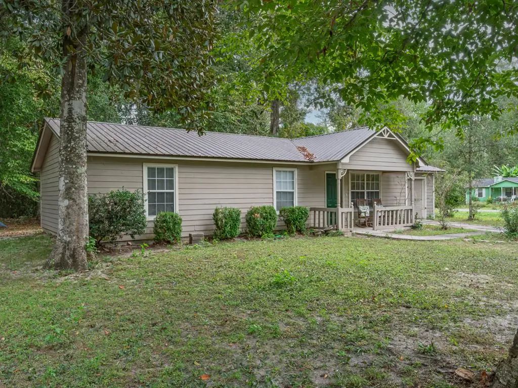 143 Ann Cir, Crawfordville