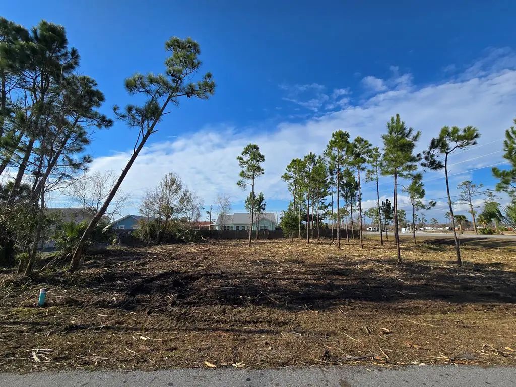 429 7th St, Mexico Beach