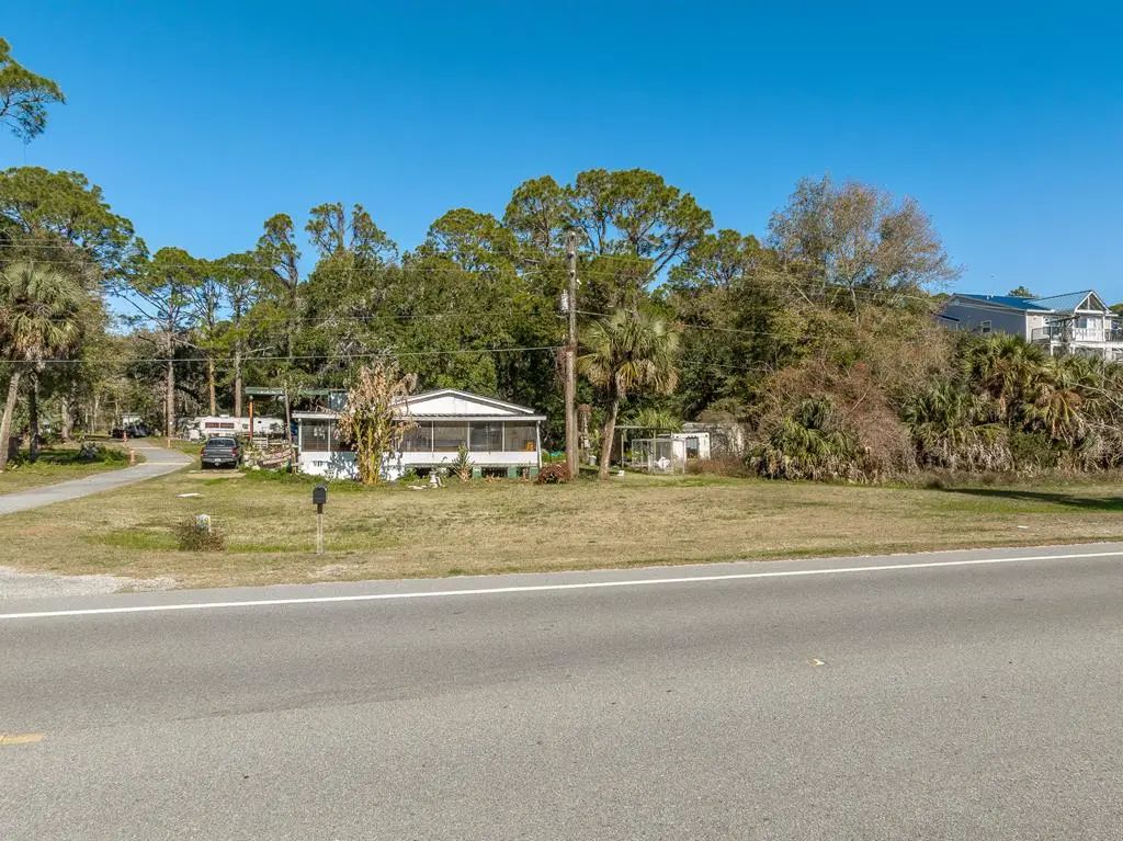 515 Hwy 98 W, Apalachicola