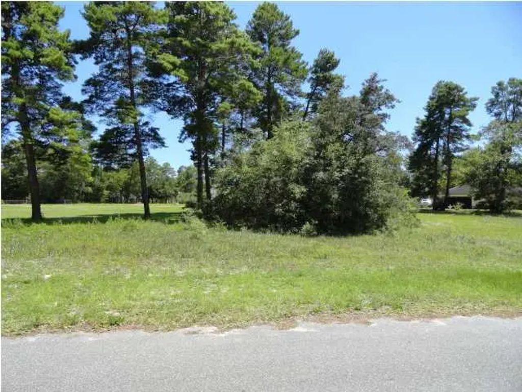 504 W 13th St, Carrabelle