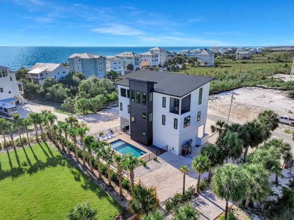 563 Secluded Dunes Dr, Port St. Joe