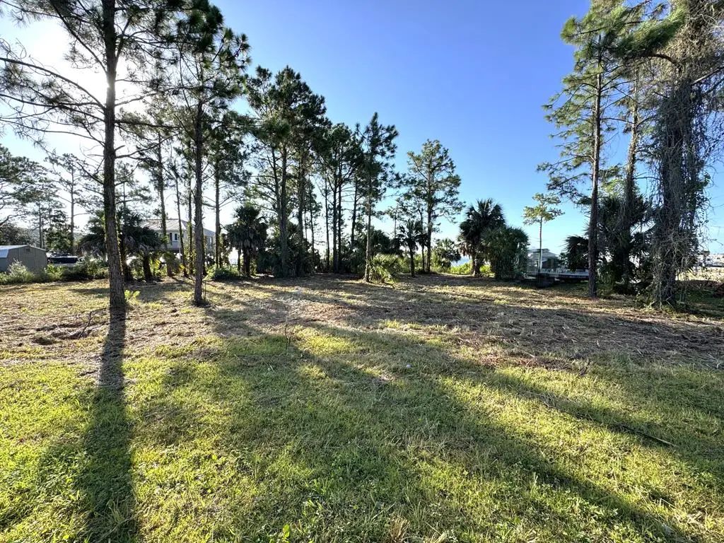 2150 Hwy 98 E, Carrabelle