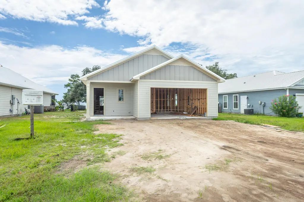 1700 St George's Ct, Eastpoint