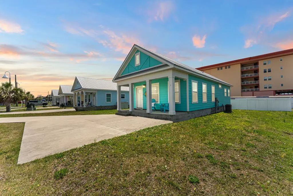 107 Ocean View Dr, Mexico Beach