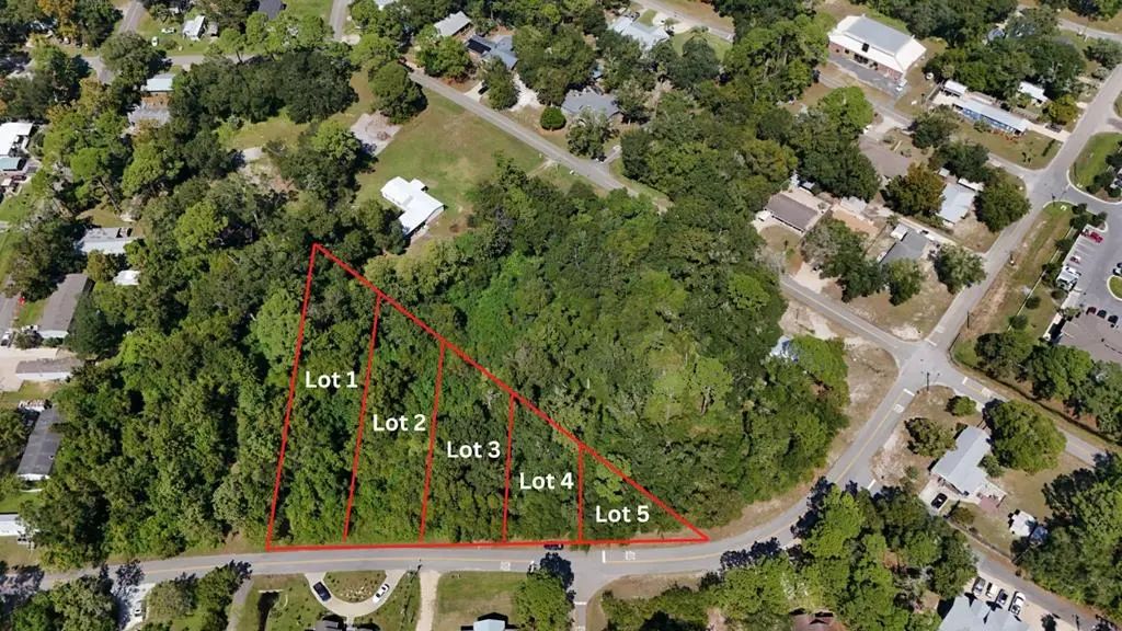 235 Bobby Cato St, Apalachicola